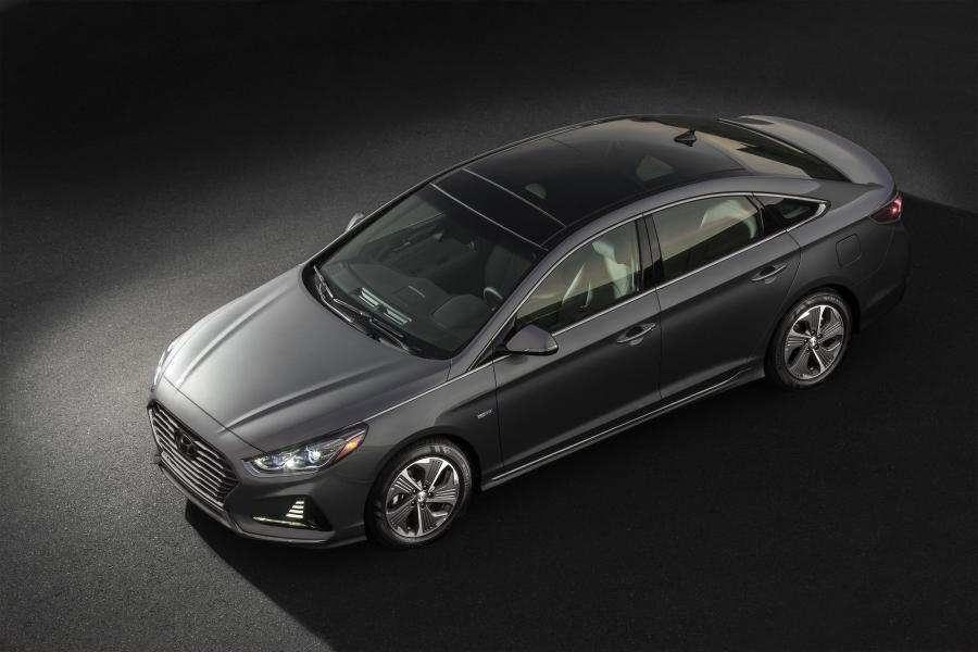  Hyundai Sonata Hybrid (LF) 2017 года  (NA) (фото 15 из 24)